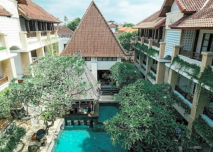 Fourteen Roses Hotel