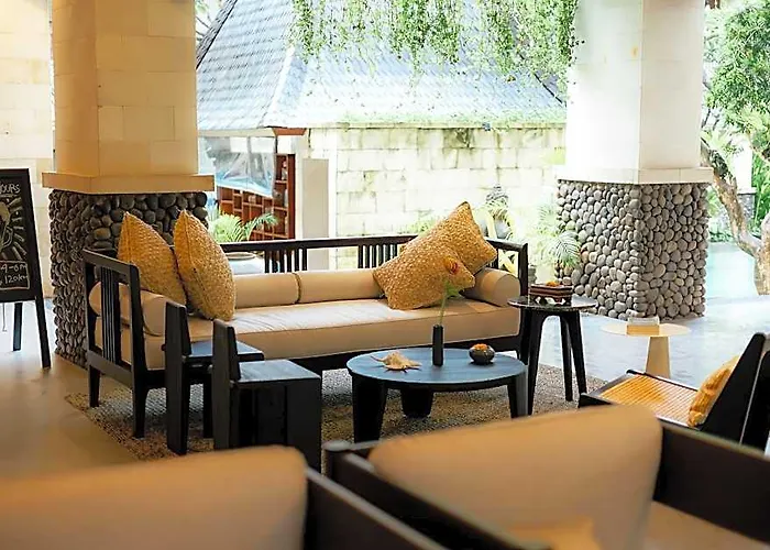 Fourteen Roses Hotel