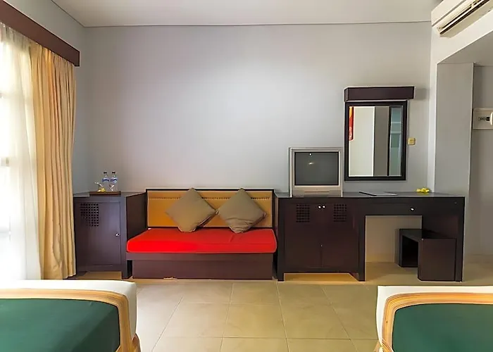 Fourteen Roses Hotel 3*